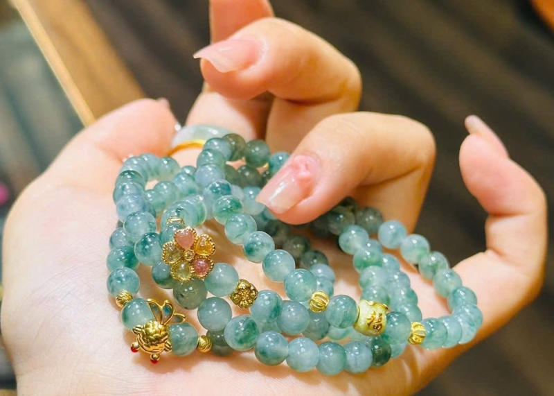 Cách “làm sạch năng lượng” ngọc sau khi mua hoặc nhận tặng