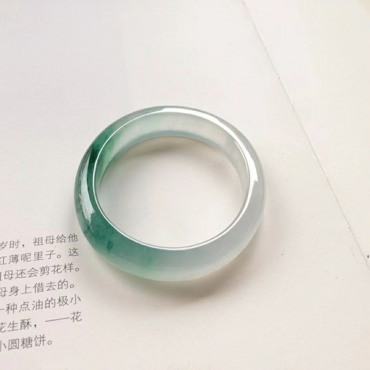 Top 10 trang sức Ngọc Phỉ Thúy hút hồn nàng từ cái nhìn đầu tiên