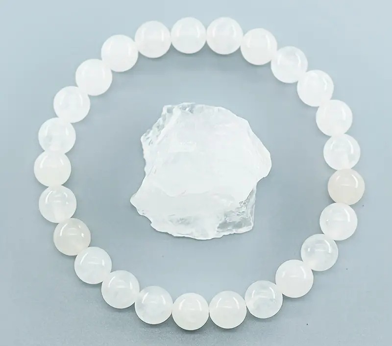 Vòng đá Selenite và công dụng chữa lành năng lượng