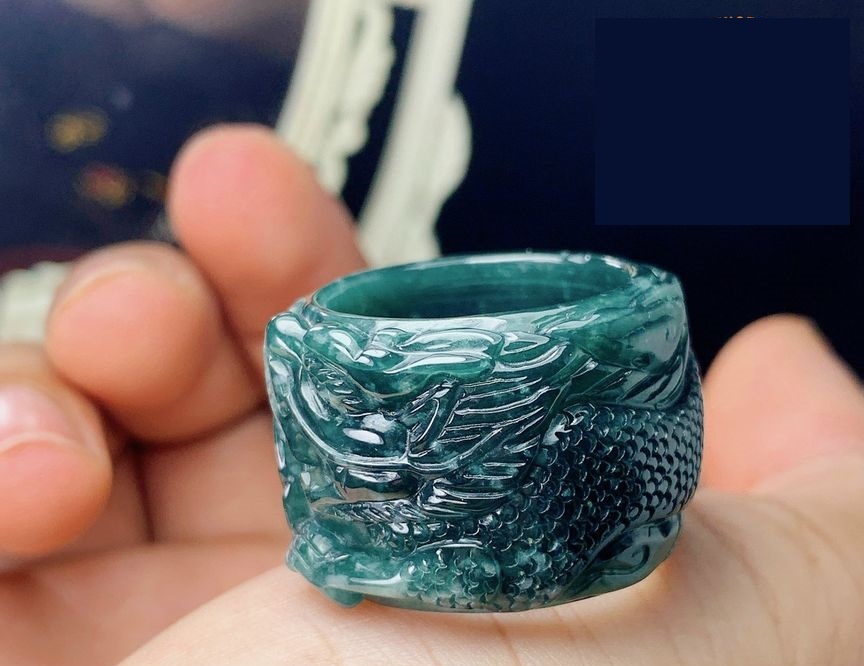 Gợi ý quà tặng trang sức ngọc cho phái mạnh