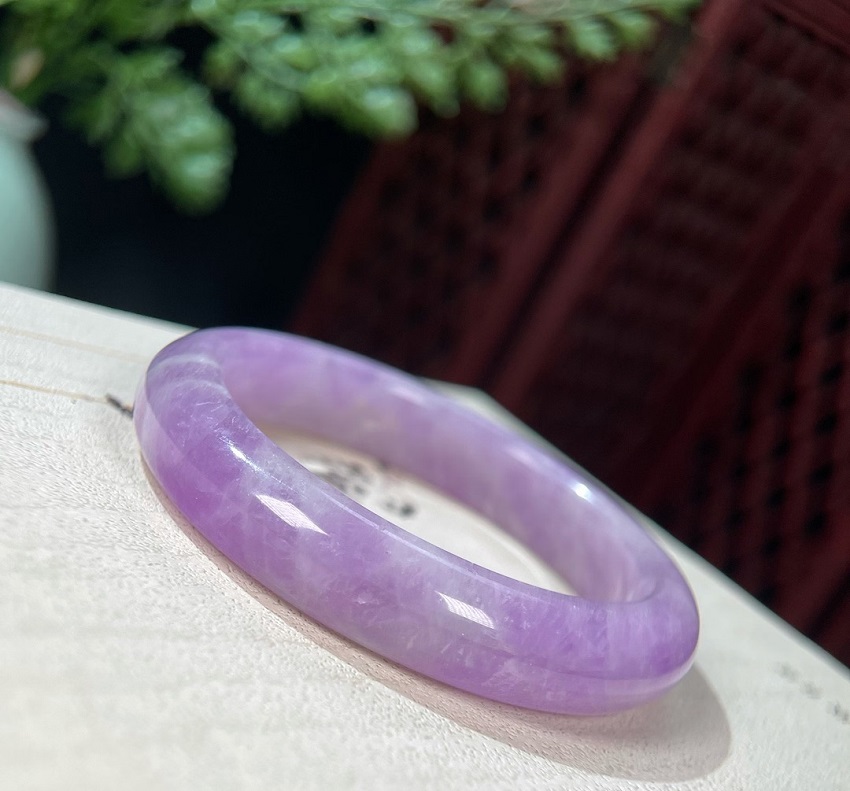Ngọc cho người sống tối giản – Vẻ đẹp tinh tế và ý nghĩa sâu sắc
