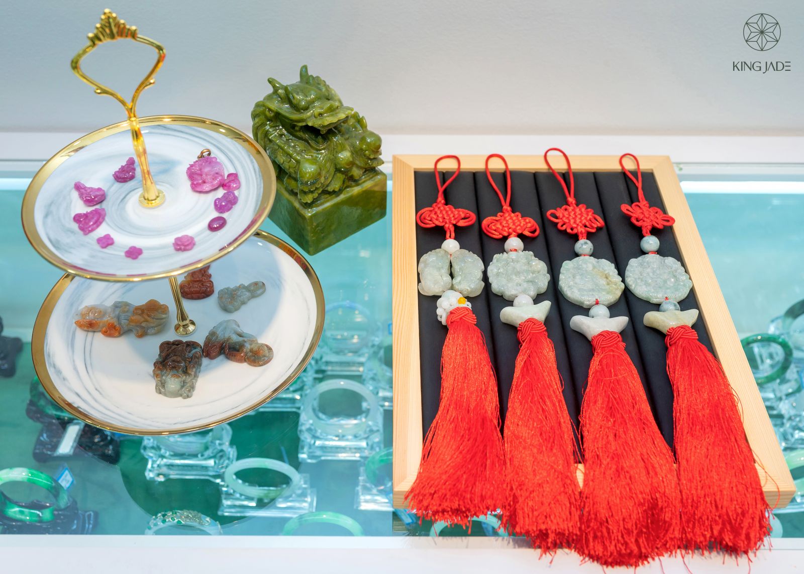 KING JADE - Thương hiệu trang sức đá quý uy tín được nhiều phụ nữ tin chọn nhất Việt Nam