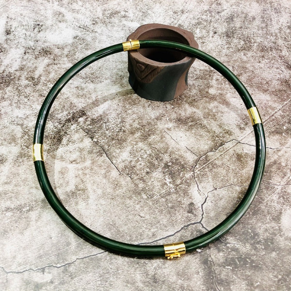 Kiềng Đeo Cổ Ngọc Bích Vàng 18K
